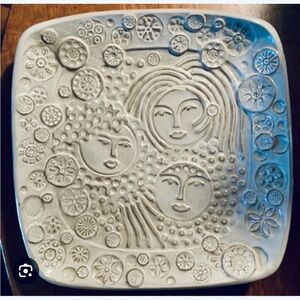 JONATHAN ADLER -  Decorative Faces Platter Plate